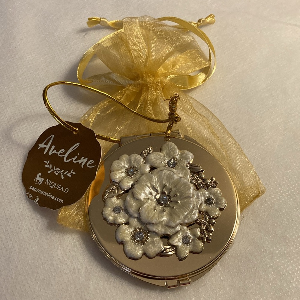 NWOT - Elegant Shiny Goldtone Hand Held Compact Mirror With Floral Appliqué
